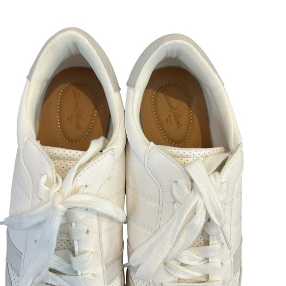 Universal Thread White and Gray Sneakers Size 9 - Picture 7 of 8